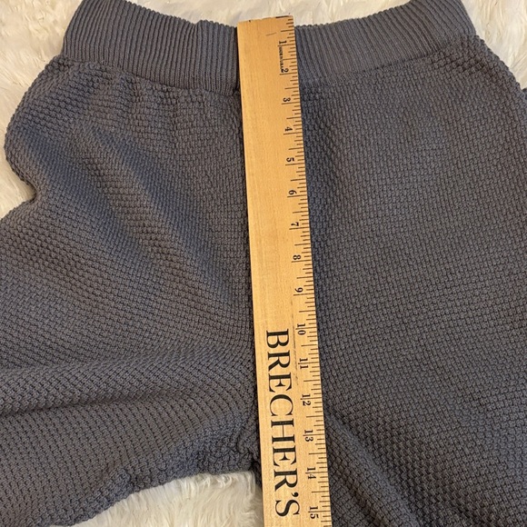 Women's Two-piece Gray Knit Cardigan/Jogger Pants - Picture 7 of 10